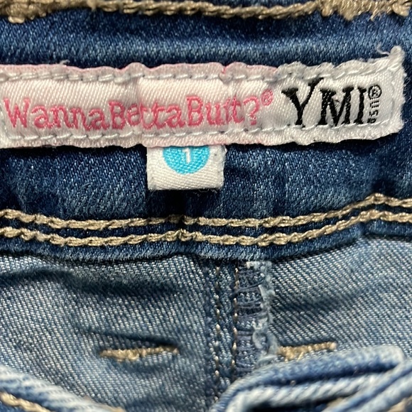 YMI booty Jean shorts - Picture 3 of 4